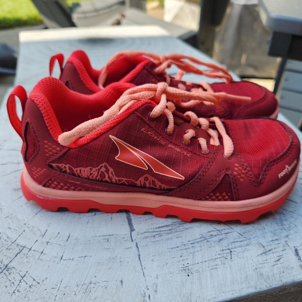 Altra Lone Peak Kids Trail Running Shoes Size 13 RED
